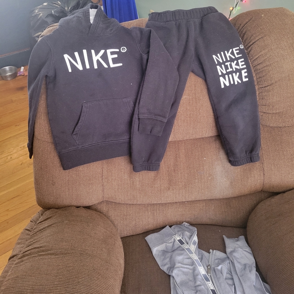 Nike Kids Black Sweatpants Set